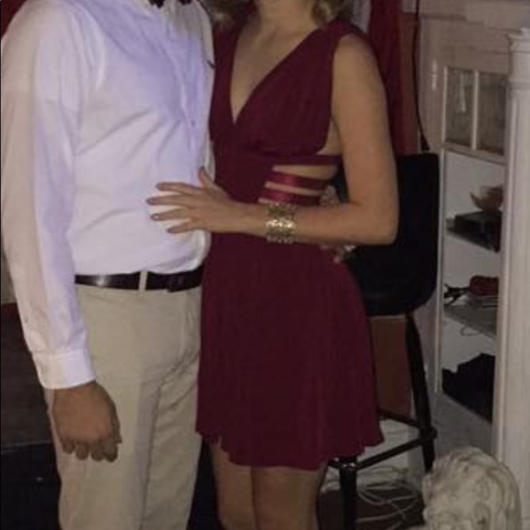 Express Dress - Picture 4 of 5